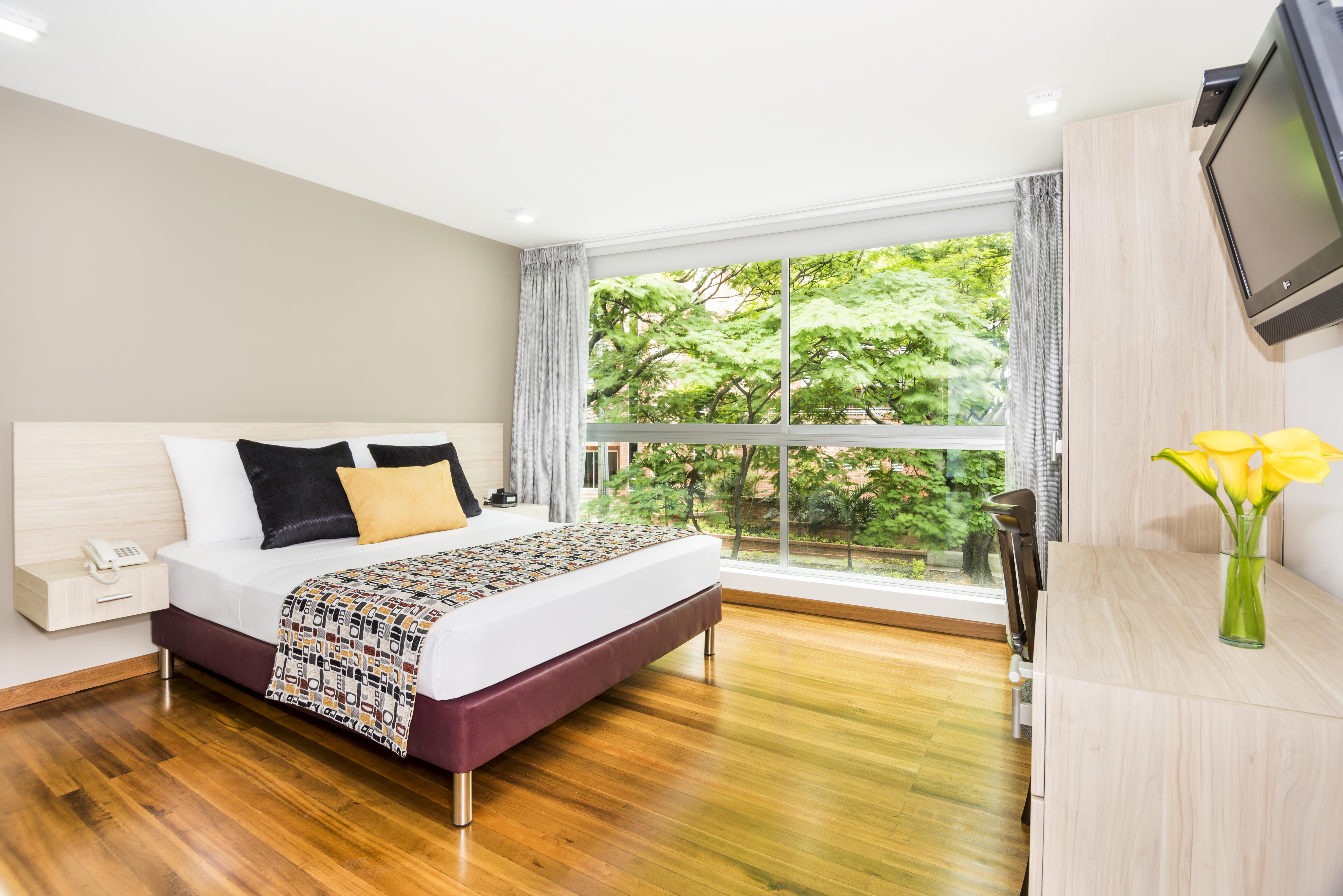 Hotel Asturias เมเดยิน ภายนอก รูปภาพ