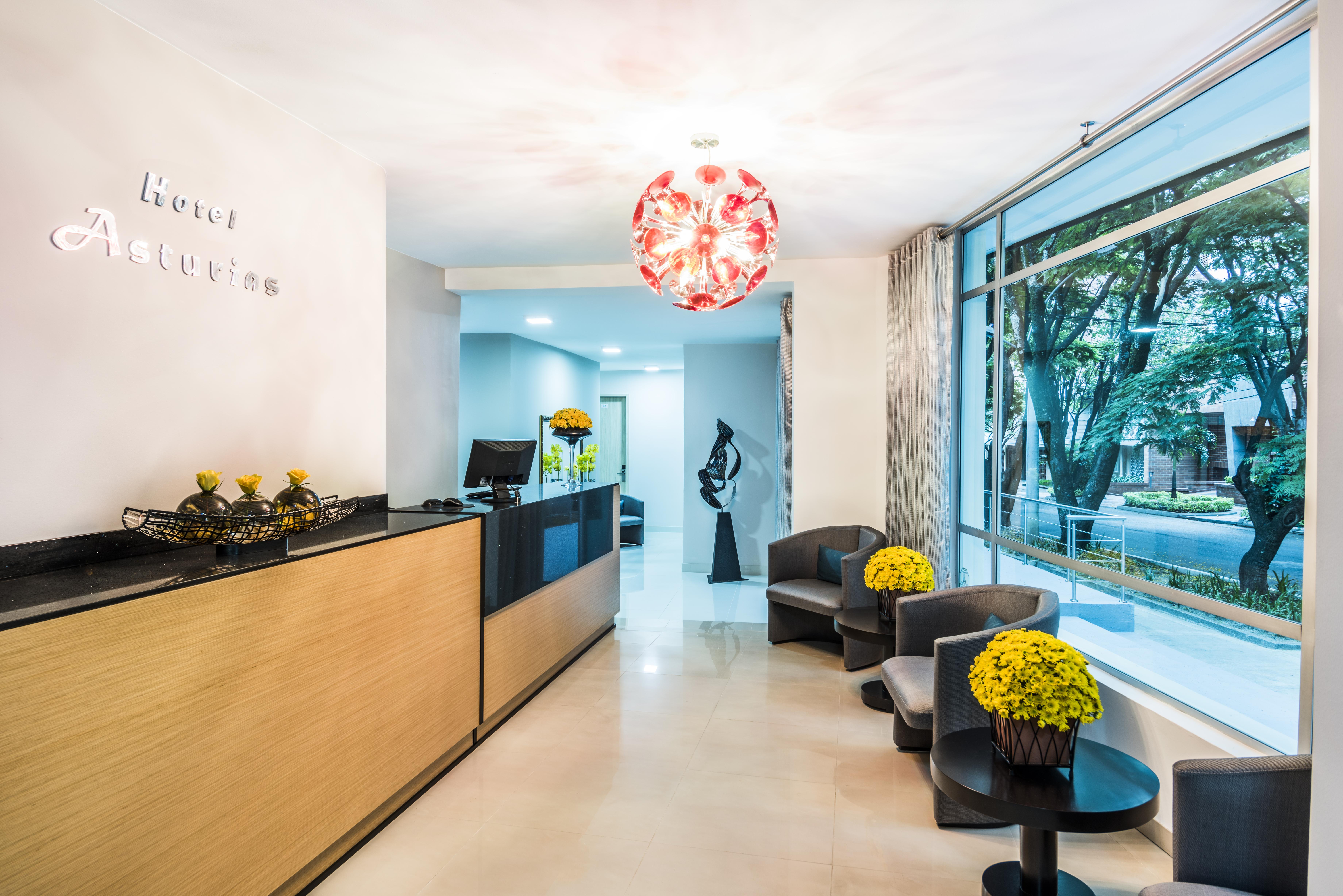 Hotel Asturias เมเดยิน ภายนอก รูปภาพ