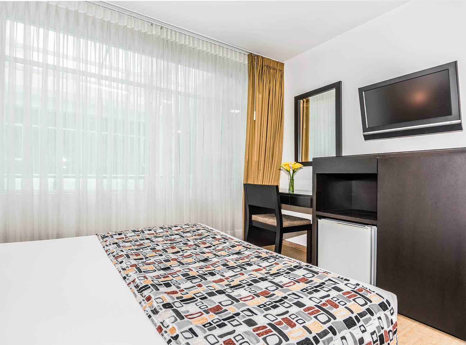 Hotel Asturias เมเดยิน ภายนอก รูปภาพ