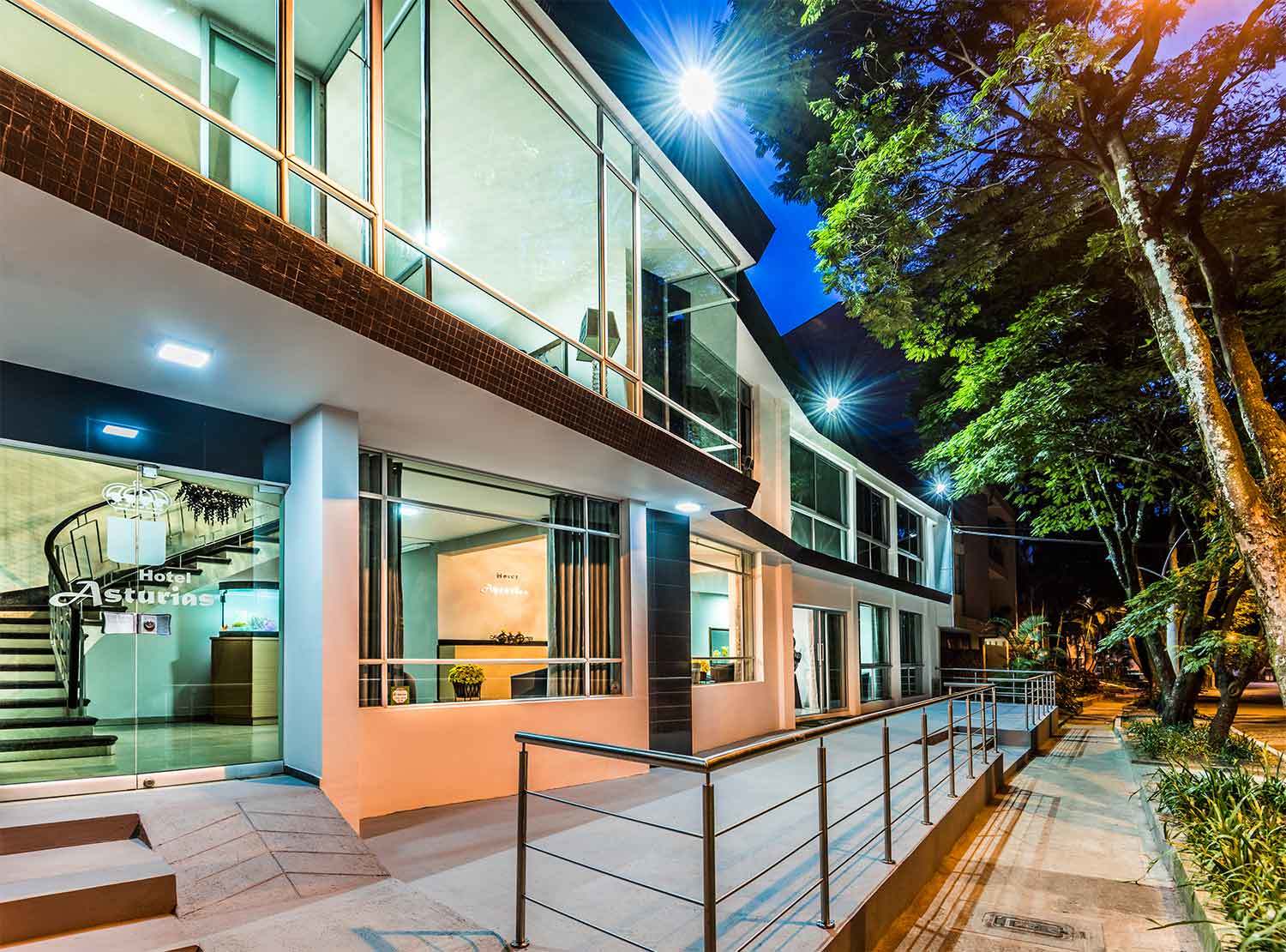 Hotel Asturias เมเดยิน ภายนอก รูปภาพ
